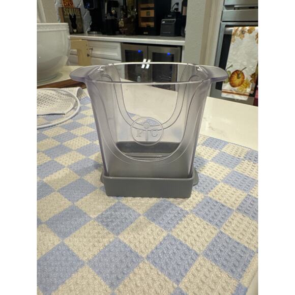 Pampered chef cup slicer EUC - Picture 2 of 5